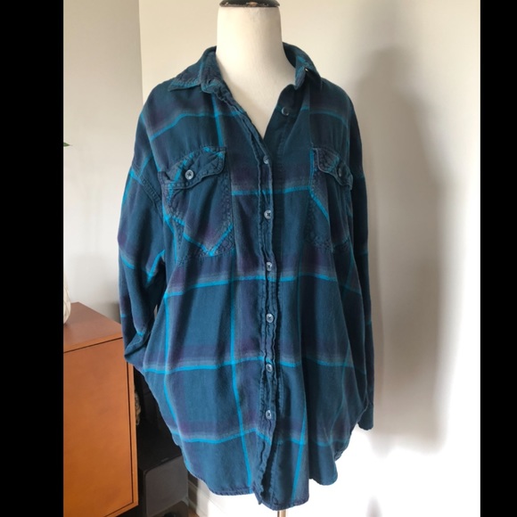 Oversized flannel with pockets - Picture 1 of 3